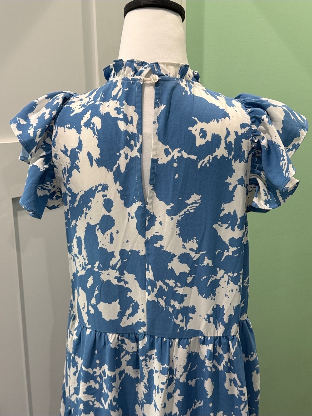Pinch Blue and White Tiered Ruffle-Sleeve Midi Dress. Size S - Picture 4 of 8